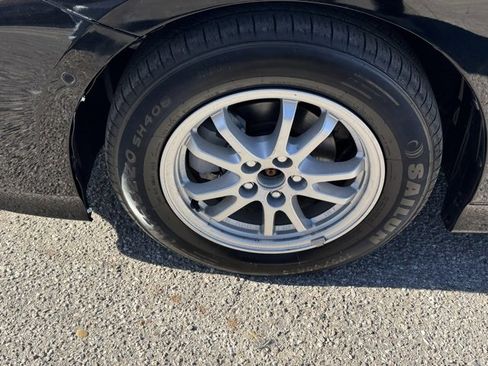 Used 2022 Toyota Prius LE image 8