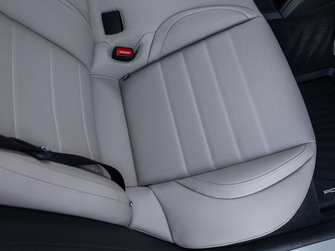 Certified 2026 Porsche Panamera 4 AWD/4WD image 40