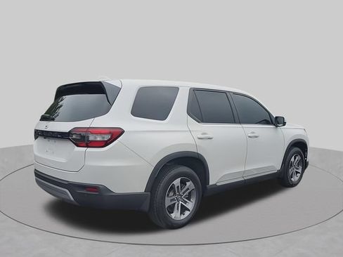 Used 2024 Honda Pilot EX-L image 9