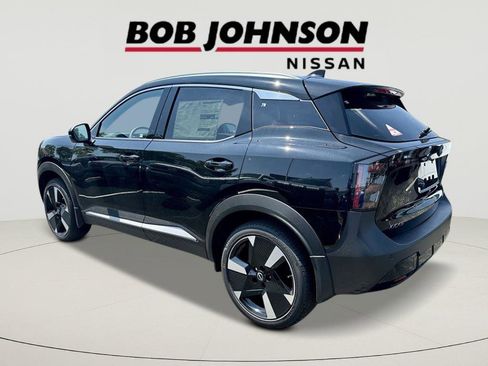 New 2026 Nissan Kicks SR w/ SR Premium Package AWD/4WD image 5