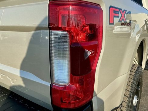 Used 2017 Ford F250 Lariat w/ Lariat Value Package image 16