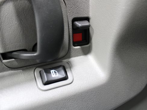 Used 2025 GMC Savana 3500 LT w/ LT Preferred Equipment Group RWD image 6