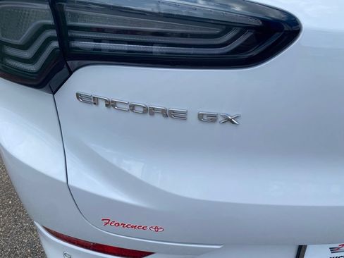 Used 2024 Buick Encore GX Avenir w/ Avenir Convenience Package FWD image 14