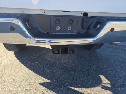 Used 2018 RAM 2500 SLT image 13