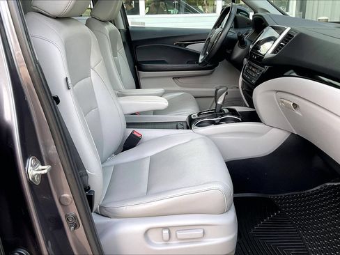 Used 2019 Honda Ridgeline RTL-E image 25
