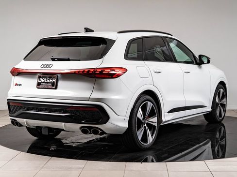 New 2026 Audi SQ5 Premium Plus AWD/4WD image 10