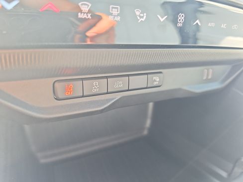 New 2026 Jeep Cherokee Limited AWD/4WD image 30