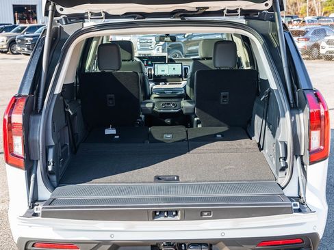 New 2026 Ford Expedition Active image 13