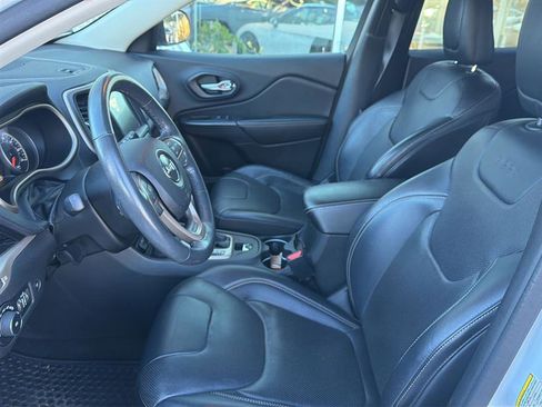 Used 2015 Jeep Cherokee Limited w/ Luxury Group image 12