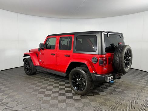 Used 2023 Jeep Wrangler Unlimited Sahara w/ Cold Weather Group AWD/4WD image 10