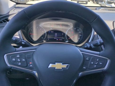 Used 2024 Chevrolet Equinox LT w/ LPO, Floor Liner Package FWD image 31