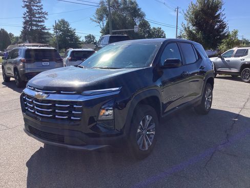 New 2026 Chevrolet Equinox LT w/ Convenience Package II image 1