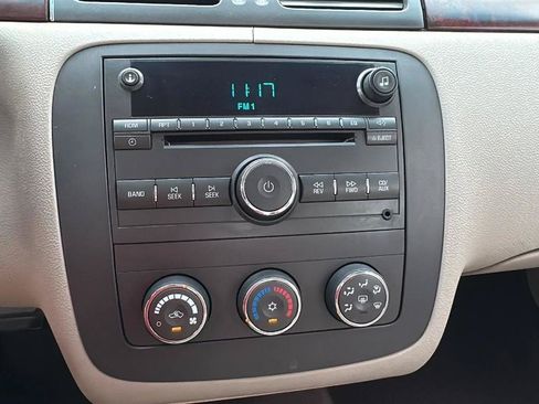Used 2007 Buick Lucerne CX FWD image 38