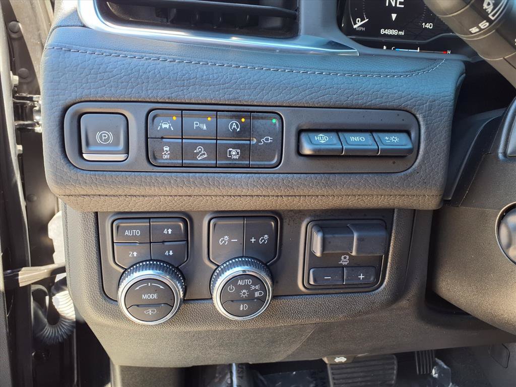 Used 2022 GMC Yukon Denali w/ Denali Premium Package AWD/4WD image 23