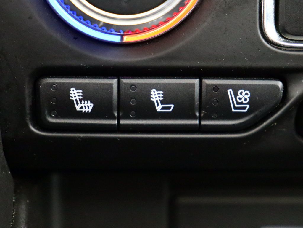 Used 2023 GMC Yukon AT4 w/ LPO, Floor Liner Package AWD/4WD image 30