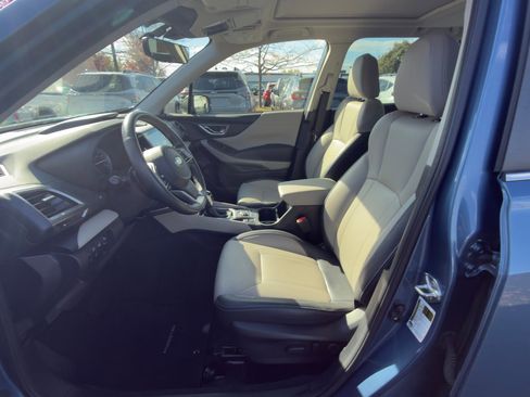 Certified 2023 Subaru Forester Limited w/ Popular Package #3 image 17