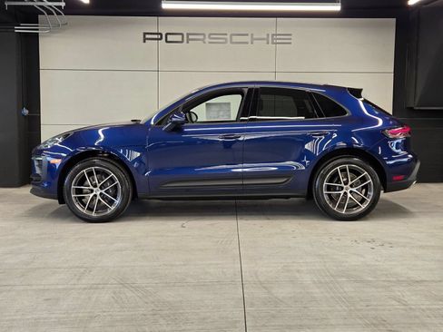 Certified 2026 Porsche Macan AWD/4WD image 2