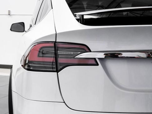 Used 2020 Tesla Model X Long Range image 55