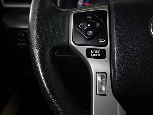 Used 2018 Toyota 4Runner Limited RWD image 18