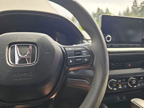 Used 2023 Honda Accord LX image 31