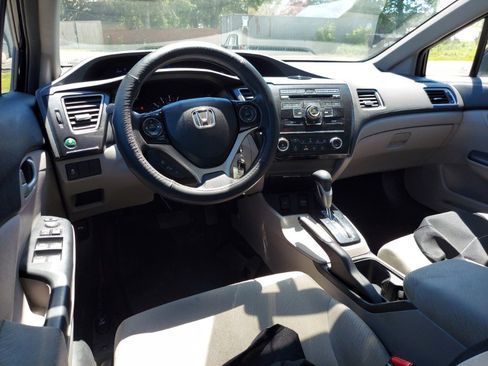 Used 2013 Honda Civic LX image 7