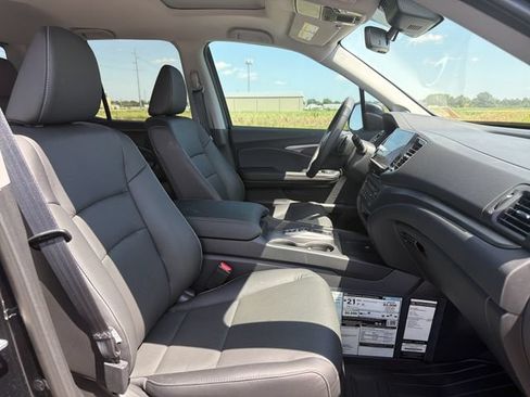 Used 2025 Honda Ridgeline RTL image 14
