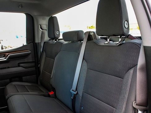 Used 2023 Chevrolet Silverado 1500 LT image 32