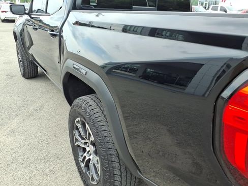 Used 2024 GMC Canyon AT4 AWD/4WD image 15
