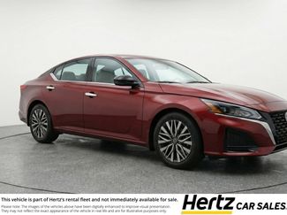 Used 2025 Nissan Altima 2.5 SV video 1
