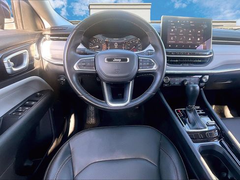 Used 2022 Jeep Compass Limited image 5