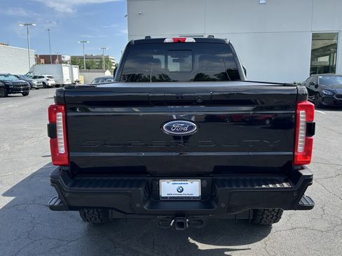 Used 2023 Ford F250 Lariat w/ Lariat Ultimate Package AWD/4WD image 9