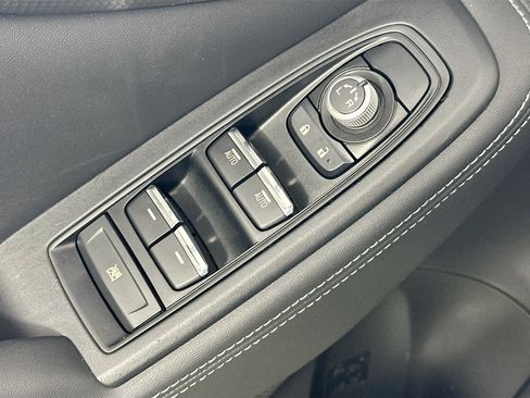 Used 2022 Subaru Forester Touring image 18