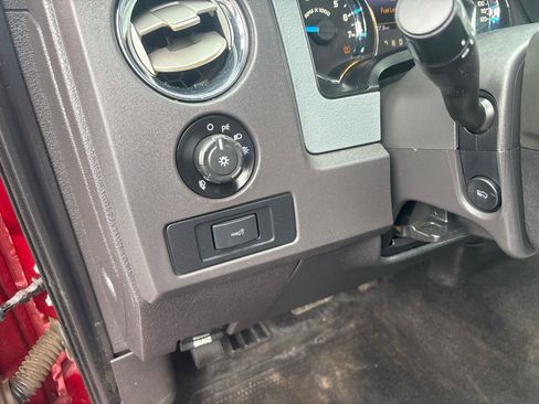 Used 2013 Ford F150 XLT w/ XLT Chrome Pkg AWD/4WD image 12