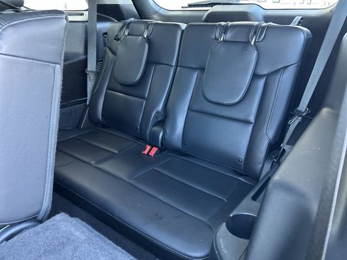 Used 2024 Ford Explorer XLT w/ Equipment Group 202A AWD/4WD image 14