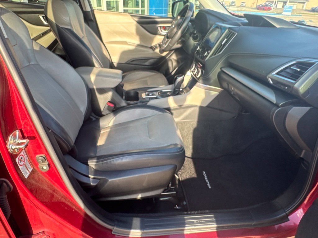 Used 2019 Subaru Forester Limited AWD/4WD image 26