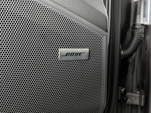 New 2026 Porsche Cayenne image 28