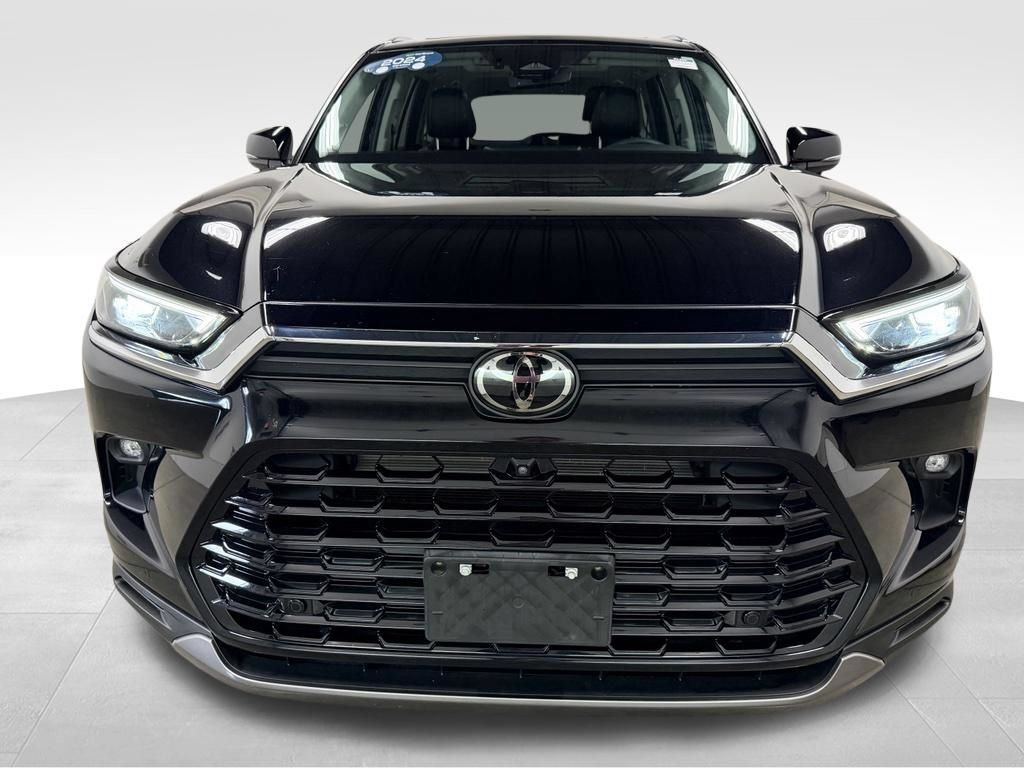 Used 2024 Toyota Grand Highlander AWD image 4