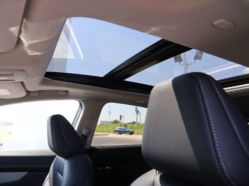 Certified 2025 Nissan Murano SL AWD/4WD image 9