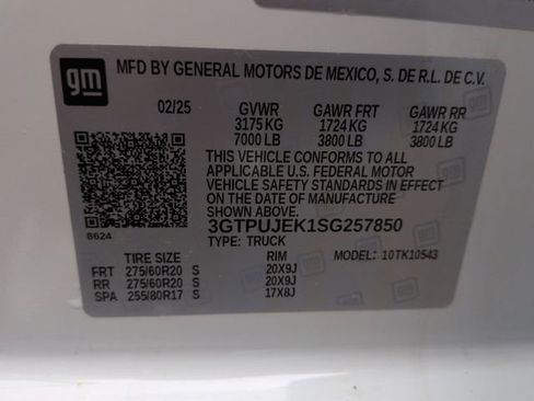 Used 2025 GMC Sierra 1500 Elevation image 33