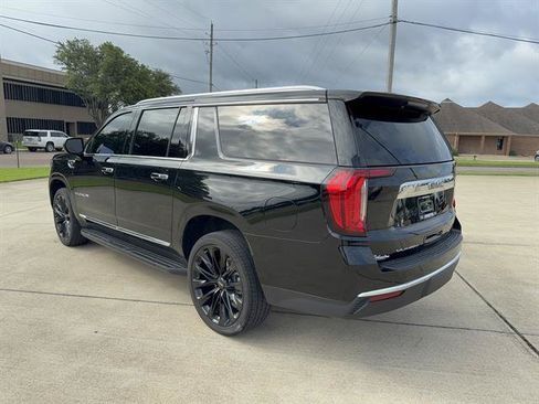 Used 2024 GMC Yukon XL SLT RWD image 5