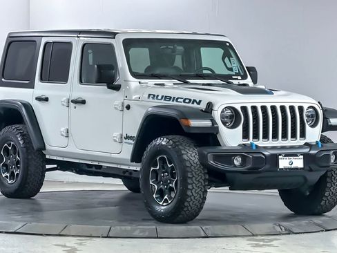 Used 2022 Jeep Wrangler Unlimited Rubicon 4xe AWD/4WD image 9