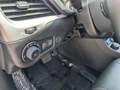 Used 2018 Jeep Cherokee Trailhawk w/ Quick Order Package 27L image 22