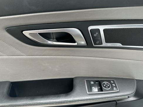 Used 2016 Mercedes-Benz AMG GT S image 11