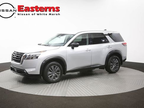 Used 2024 Nissan Pathfinder S AWD/4WD image 56