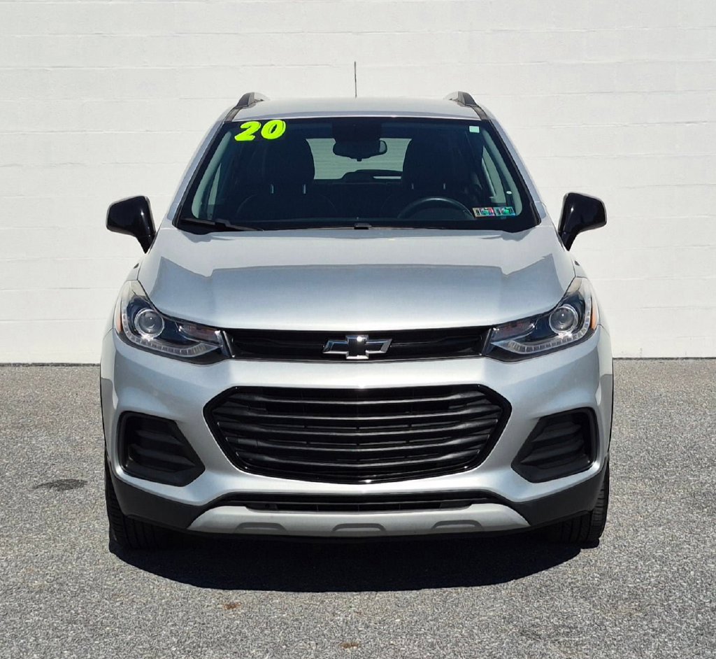 Used 2020 Chevrolet Trax LT w/ Redline Edition AWD/4WD image 8