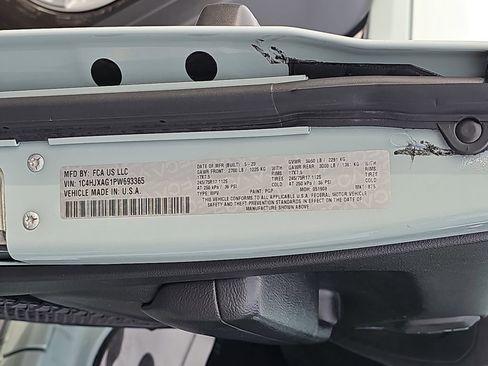 Used 2023 Jeep Wrangler Sport S image 40