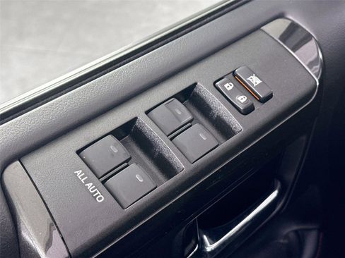 Certified 2024 Toyota 4Runner TRD Off-Road Premium image 27