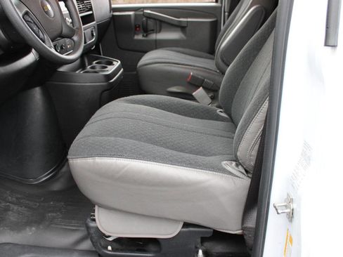 Used 2024 Chevrolet Express 2500 w/ Driver Convenience Package RWD image 6
