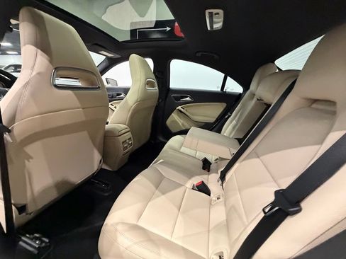 Used 2015 Mercedes-Benz CLA 250 4MATIC image 26