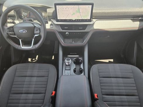 Used 2025 Ford Explorer ST-Line w/ Premium Package RWD image 23